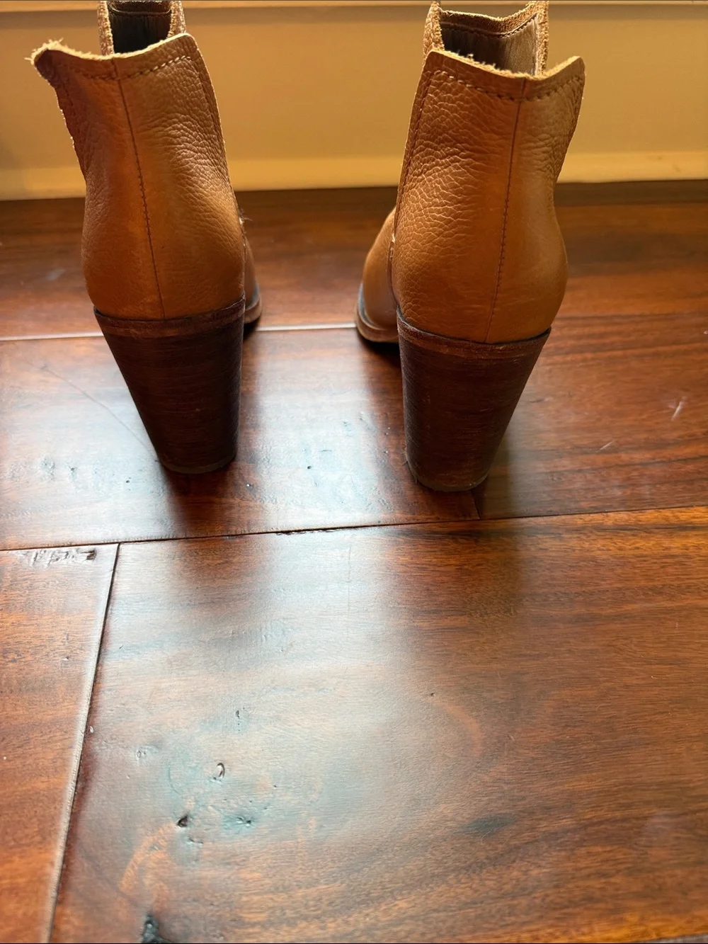 Dolce Vita Women’s Tan Leather Ankle Boots - Size 8